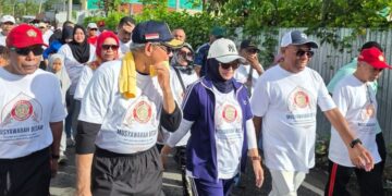 Wakil Wali Kota Ambon Hadiri Jalan Santai Alumni Unidar, Gaungkan Semangat Maluku Maju