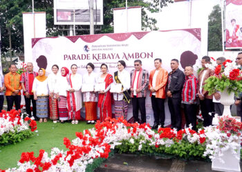 Walikota Lepas Parade Kabaya Nona Ambon