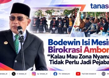 Bodewin Isi Mesin Birokrasi Ambon: “Kalau Mau Zona Nyaman, Tidak Perlu Jadi Pejabat”